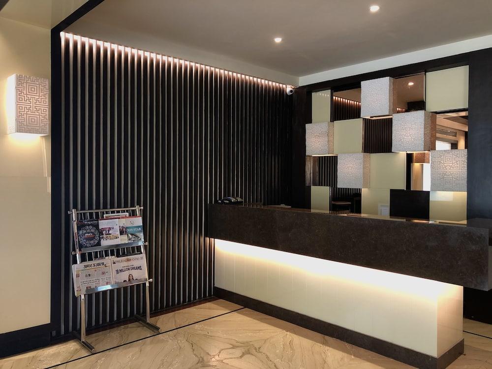 Royale Sarovar Portico Agra Agra  Ngoại thất bức ảnh