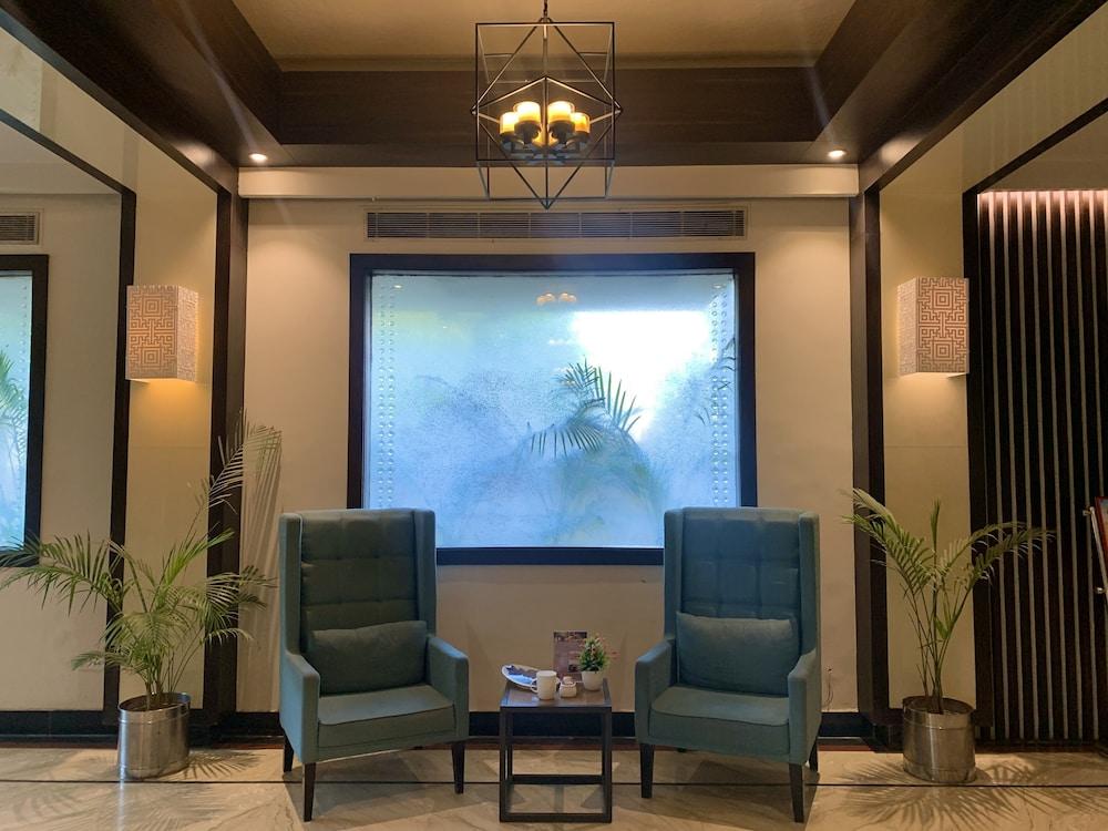Royale Sarovar Portico Agra Agra  Ngoại thất bức ảnh