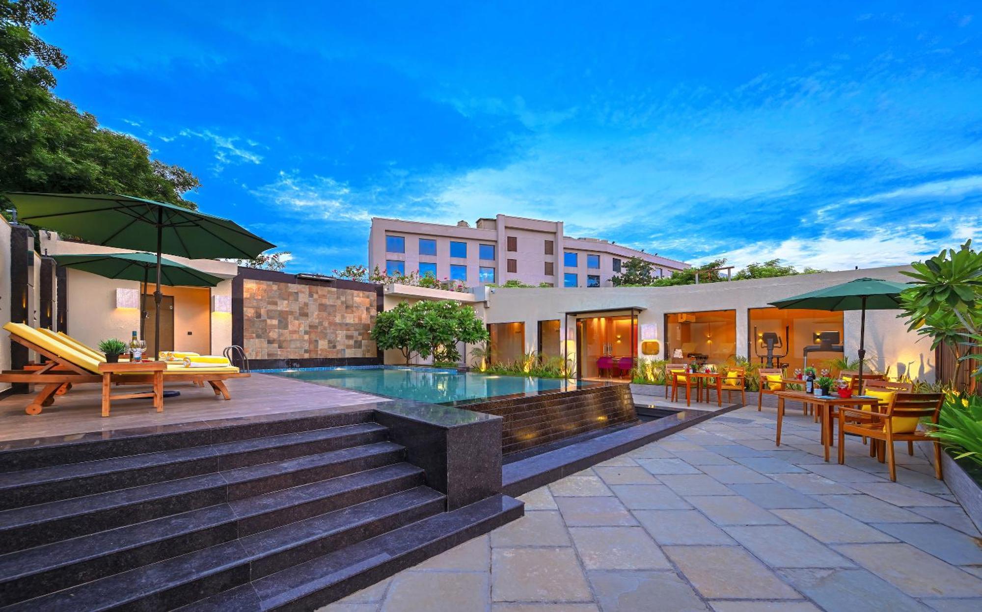 Royale Sarovar Portico Agra Agra  Ngoại thất bức ảnh