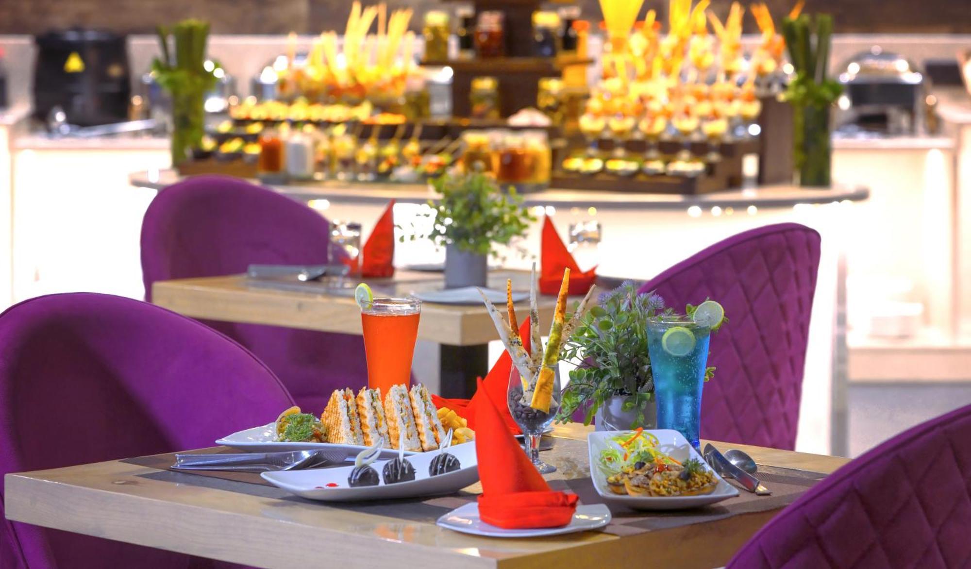 Royale Sarovar Portico Agra Agra  Ngoại thất bức ảnh