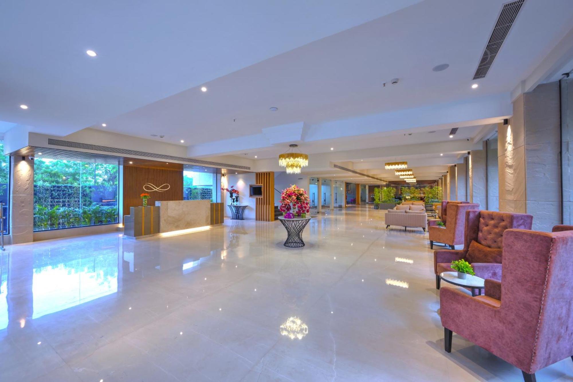 Royale Sarovar Portico Agra Agra  Ngoại thất bức ảnh