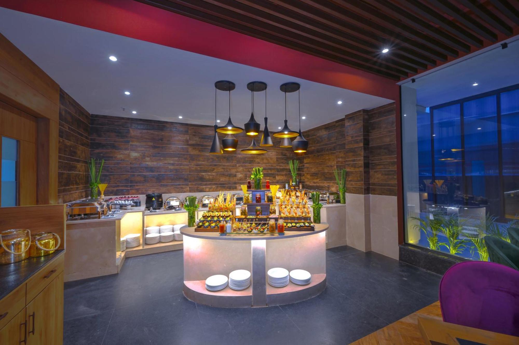 Royale Sarovar Portico Agra Agra  Ngoại thất bức ảnh
