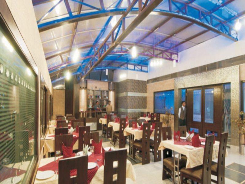Royale Sarovar Portico Agra Agra  Ngoại thất bức ảnh