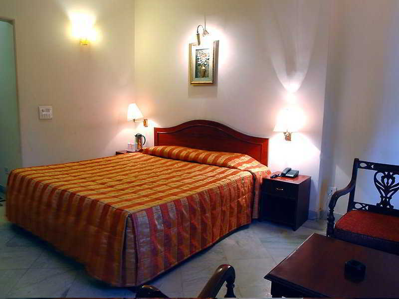 Royale Sarovar Portico Agra Agra  Phòng bức ảnh